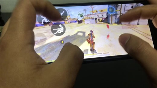 HUD a 4 Dedos en COD Mobile: Configuraciones y Controles