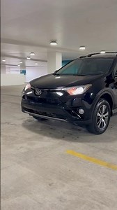 ￼￼2018 Toyota RAV4 XLE AWD Black 140k miles