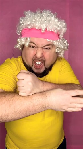 Mom vs Magic Trick = Finger Vanish Shock😬🥺😀