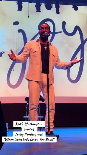 Keith Washington sings Teddy Pendergrass song “When Somebody Loves You Back”…that is me yelling at the beginning. 🙂