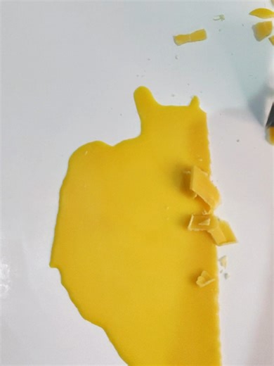 Satisfying Wax Scraping ASMR Experience