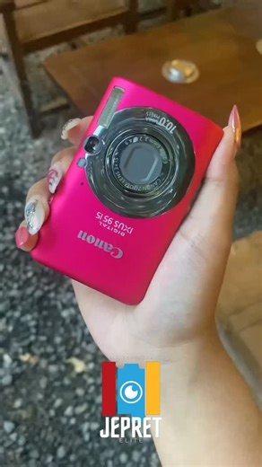 JEPRET ELITE | DIGICAM & ANALOG on Instagram: "canon ixus 95is baby pink💗🌸💖💕💞🌷💝💘 IDR 250.000 Such a hidden gem of canon cam! It’s really beginner friendly cuz easy to use, has a many fun effects one of them is fish eye effect! 🤩. Then u can judge the body, it comes with good condition body! ༺☆༻ - body 10/10 (near mint condi)🌟 - Flash and zoom in/out work normally - it has many fun effects that u can try! - 20.2 MP - WiFi & NFC support - the results are superrr awesome! clear but still 