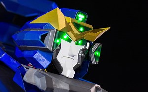 Japanese Company Creates Real-life Transformer