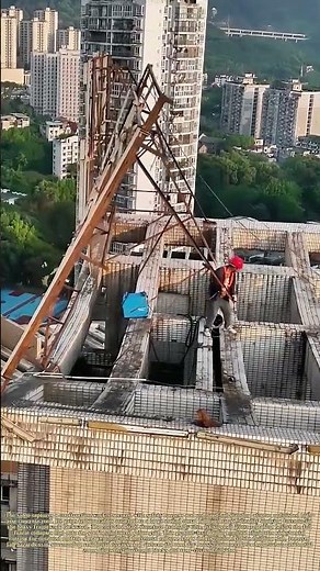 Pulling Rusty Steel Frames: Controlled Demolition Methods for High-Rise Roof Signage