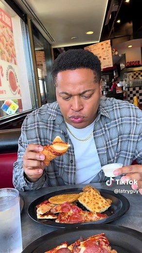 First Experience at Shakey's Pizza Parlor Review