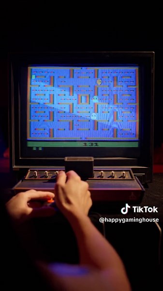 Setting Up the 1977 Atari 2600! The True Classic! #asmr #retrogaming #atari2600 #pacman #atari2600games #asmrsounds #asmrvideo #nostalgia #80s #videogamecrash #gamechannel #gamecommunity