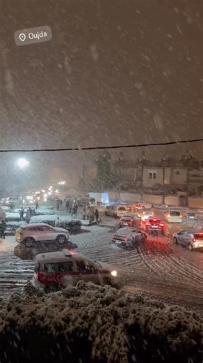 Oujda witnesses snowfall for the first time in years. ☃️❄️🇲🇦 | Moroccogonow
