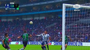 Este es #ElResumen con las mejores acciones del partido en el BBVA Bancomer donde Rayados venció 1-0 a Club Santos en su enfrentamiento de #4tosDeFinal IDA #Apertura2018 de la #LIGABancomerMX ⚽ #SienteTuLiga ⚽ #AbrazadosPorElFutbol | Liga BBVA MX