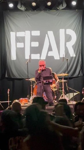 Fear - “Let’s Have a War” 🍻 #punk #live