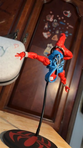 The best Scarlet Spider-Man figure #actionfigure #marvellegends #marvel #collectible ￼