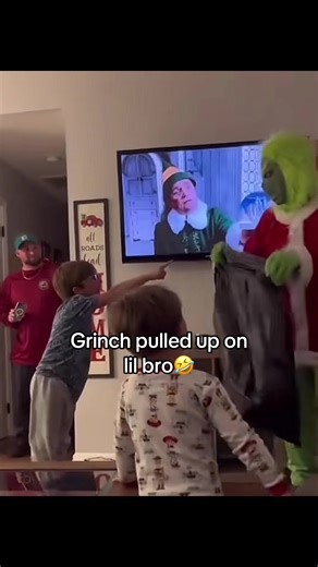 #christmas #grinch #prank #holidays #foryou | Grinch Prank