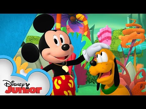 Dino Doggies | Mickey Mouse Funhouse | @disneyjr