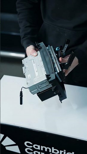 Kenwood Head Unit Install on VW Crafter | CBS Automotive