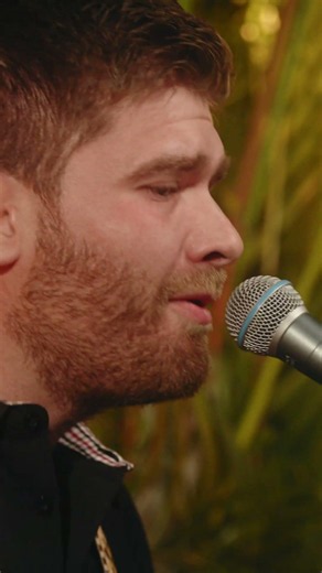 Pressing Strings at Sugarshack Sessions Full Performance out now