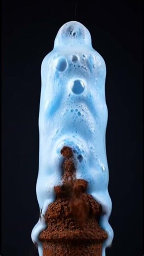 Try this instant rust remover spray😬 #RustRemoval #Technology #Satisfying #RustRemoval #usa