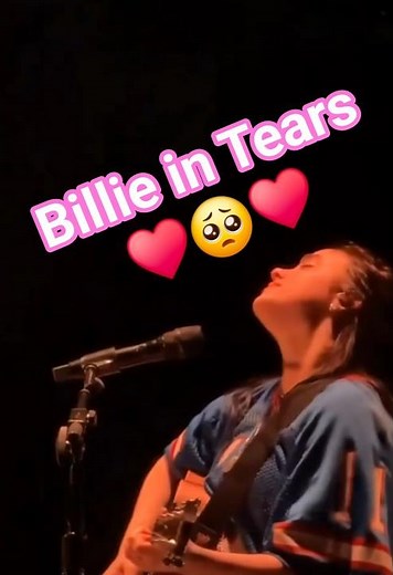 Billie Eilish crying during 'Your Power'❤️ Emotional moment with fans in San Francisco #thankyou💓