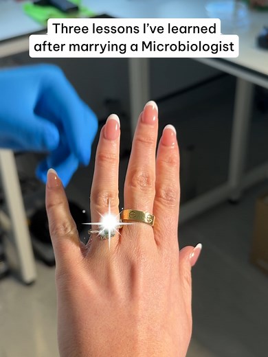 I married a scientist! These are the three things I've learned 🦠 | Data Scientist