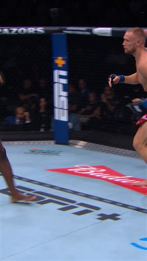 デイナ・ホワイトのコンテンダーシリーズ出身、2025年UFCデビュー✨️ UFC戦績3戦3KO勝利👊 アテバ・グーティエ💥 次なる相手はアンドレイ・プリャエフ👀 #UFC324 📅1月25日（日） ⏰プレリム7時｜メインカード11時 📺 #UNEXT & #UFCFightPass | UFC