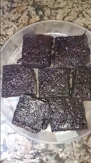 ruby ka kitchen ki recipe se bnai brownie full video watch on my YouTube channel Recipe Review
