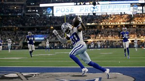 Anthony Brown reads Mike Glennon's eyes for pick-six