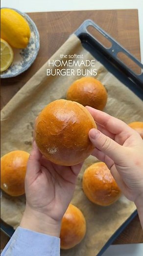 Homemade brioche burger buns. Full recipe on delicate-kitchen.com #burger #brioche