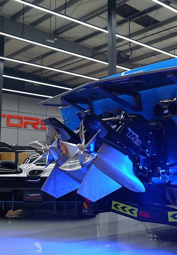 2,700 Horsepower Cigarette Performance 55 Yacht at VIP Motors #vipmotorsuae #dubai #yacht