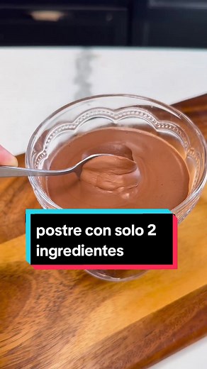 Delicioso postre de chocolate con solo 2 ingredientes