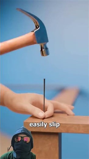 How to use a hammer properly 😱
