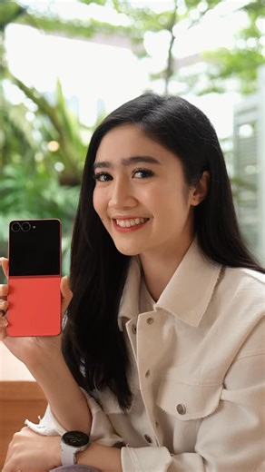 Febby Rastanty on Instagram: "When you can’t wait for your holiday, so you have to do the photoshoot first.. 👀 Untung ada Nano Banana di Google Gemini yang bisa nyulap selfie jadi cover magazine dengan hasil yang kereeen banget! ✨ Yuk cobain juga dan jangan lupa ikutan #WeAreGalaxyActivity buat menangin hadiah-hadiah menarik! Jangan lupa pake pake #GalaxyS25 Series, #GalaxyZFold7, atau #GalaxyZFlip7. Buat ikutan, scan barcode di akhir video yaa guys. Can your phone do that? #GalaxyCan"