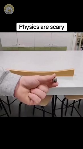 657K views · 8.9K reactions | Vật lý đôi thi làm người ta phải cảm thấy sợ hãi vì những gì nó có thể làm được ! #kienthuc #vậtlýsiêulú #xuhuong #thinhiem #khoahoc #HọcTập | Vật lý siêu lú | Facebook