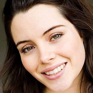 Emily Robins Boyfriend 2026: Dating History & Exes - CelebsCouples