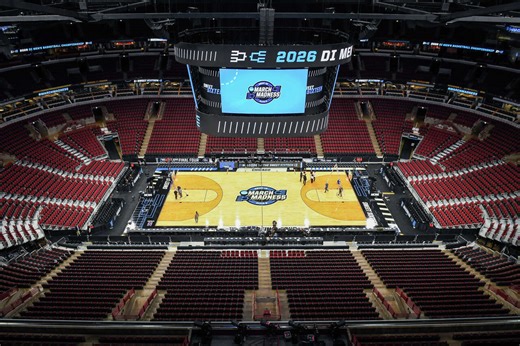 Paramount+ series follows Michigan basketball behind the scenes