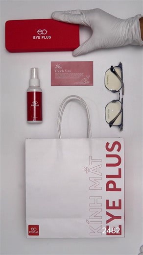 Khui gọng kính titan best seller từ Eye Plus! ________ EYE PLUS | LOOKING MY BEST - KÍNH CHUẨN TOÀN DIỆN Hotline: 19003116 - 0904915377 Zalo OA: Kính mắt Eye Plus Hệ thống store: https://kinhmateyeplus.com/he-thong-cua-hang/ | Kính Mắt Eye Plus