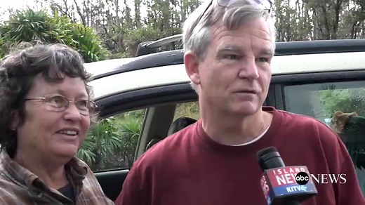 Lava flow traps residents in Hawaii, cutting off evacuation routes