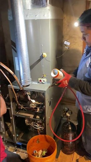 Flushing a Copper Line Set! Skills needed in HVAC.