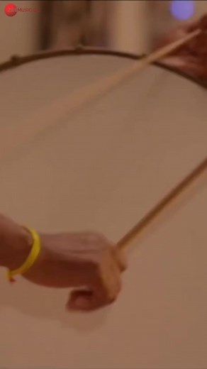 #DashingMaina #Ichak #Avinash #Rutuja #AdarshShinde #AbhishekDatta #1MinMusic | Zee Music Marathi