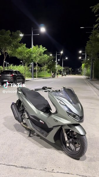 Explore Honda PCX 160 Customizations and Concepts