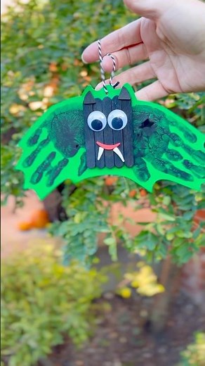 Halloween Activity for Kids! #kids #kidsactivity #halloween #painting #sensoryplay #play #craft #diy