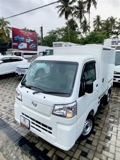 Daihatsu S500P Freezer 2024 — White, Low Mileage, Negotiable Price