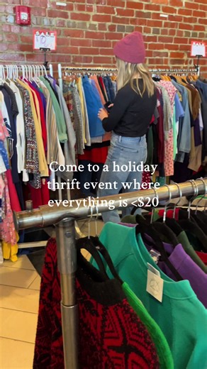 I made out like a BANDIT #weddingplanning #weddingplanner #2026bride #weddingcontent Wedding planning Wedding preparation Planning a wedding 2026 bride Bride trend Wedding trend Thrift haul Thrift finds Vintage haul