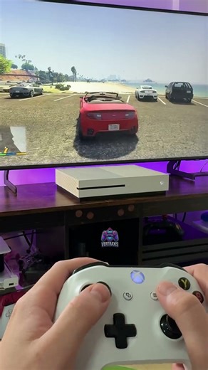 Grand Theft Auto 5 - XBOX ONE S