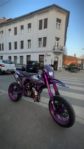 Exploring the KTM 125cc Supermoto Experience