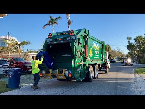 Waste Pro Battle Ez-Pack Tossing Walk-Back Recycling