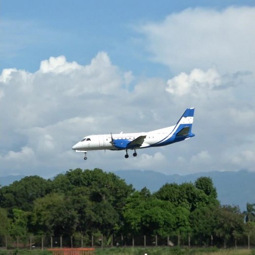 Meet the Saab 340 Turboprop Swedish Regional Airliner on Landing #aviation #airline #airplane