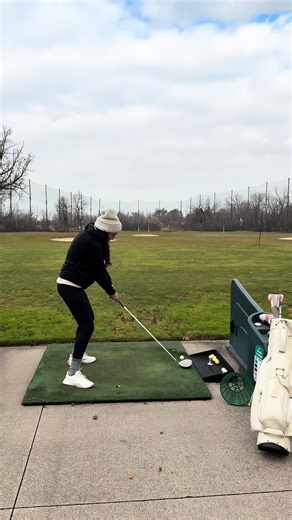 golf is so addicting because it’s intermittent reinforcement, we suffer through all the terrible swings for that one perfect shot #golf #golfswing #golfgirl #girlswhogolf #golfergirl