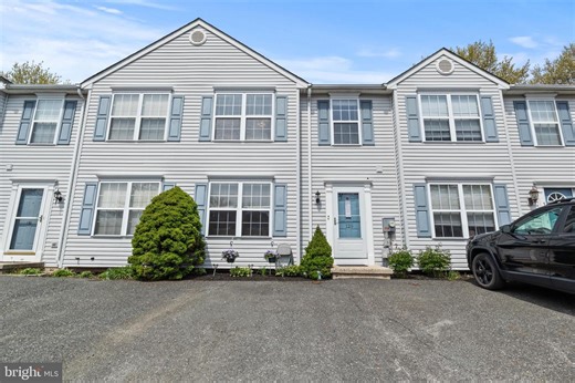129 Catherine St #3, Telford, PA 18969 - MLS PAMC2176114 - Coldwell Banker