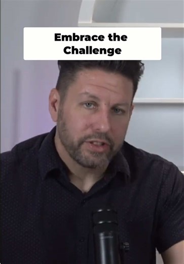 When running gets hard, you have two choices. “This is going badly. I’m done.” or “This is the hard part. This is where I get stronger.” Your mindset matters more than you think. Which one are you choosing today? Full Kinda Fast Podcast episode out now! #runningmotivation #beginnerrunner #runningpodcast #runtok