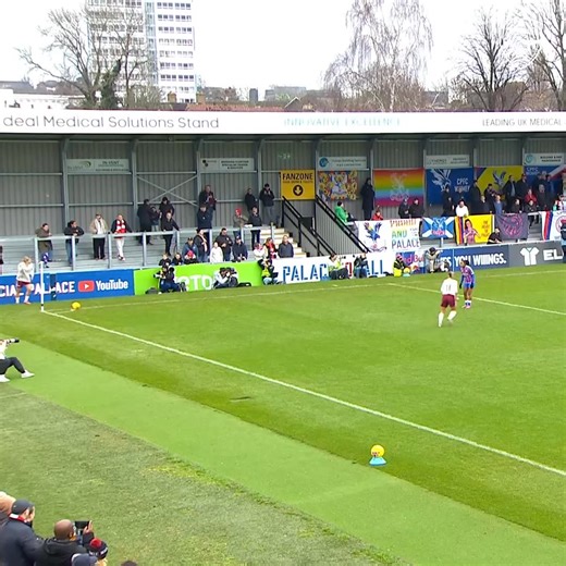 Into the new year and the next round 💪 Highlights from yesterday's League Cup win over Crystal Palace are here, Gooners 👇 | Arsenal Women