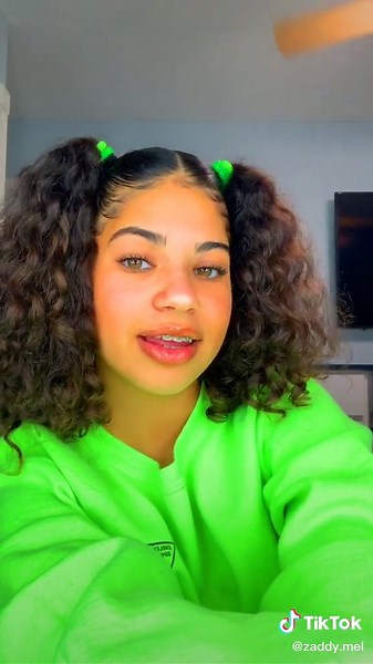 How to Style Curly Hair in Pigtails