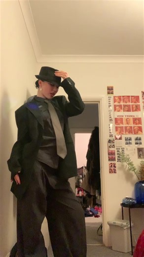 Reviving Bonnie and Clyde: A Cosplay Adventure in London